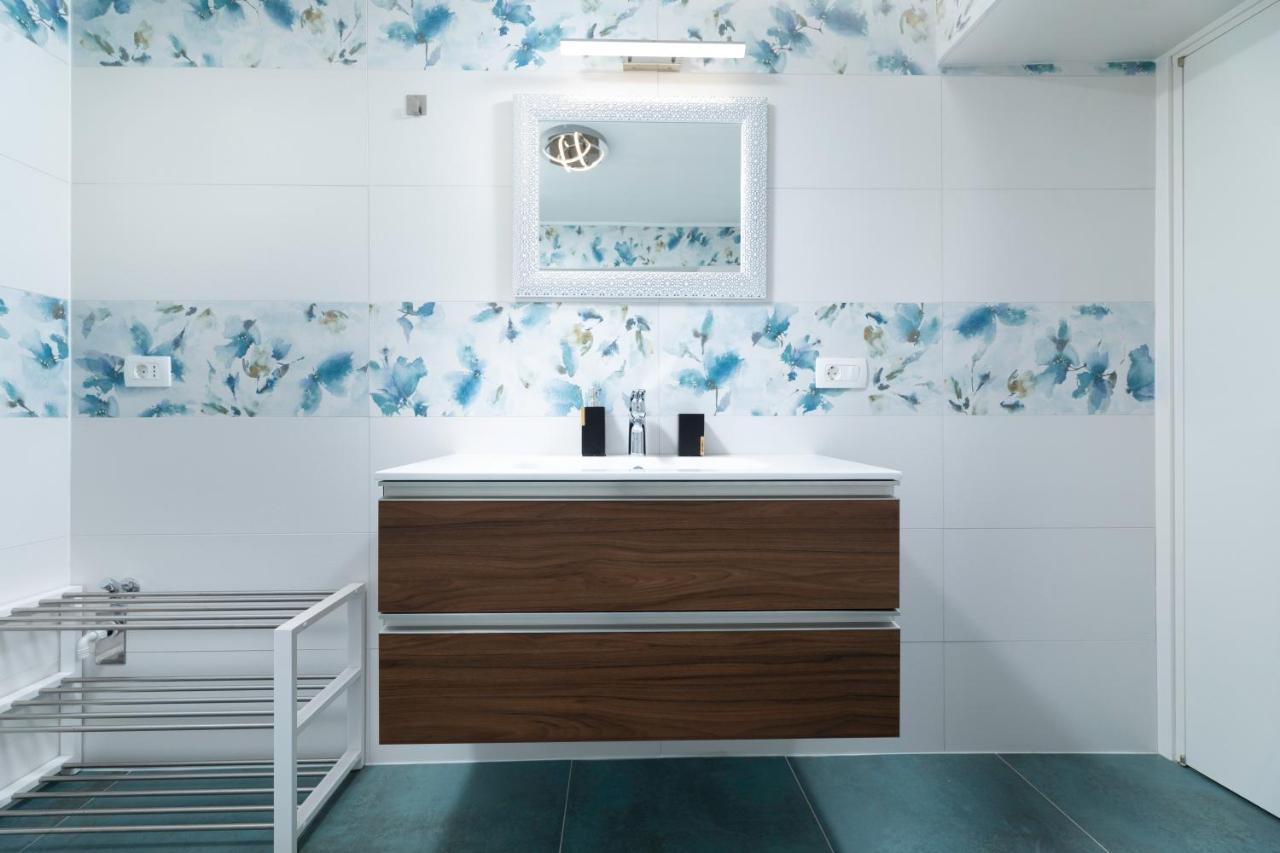 Studio, 70 Steps From The Beach Baska  Luaran gambar